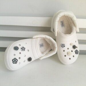 NEW CROCS CLASSIC LINED NEO PUFF CLOG WITH CHARMS WHITE Sz-7